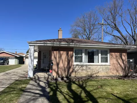 9010 Bartlett Ave, Brookfield, IL 60513