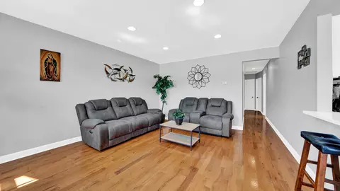 Living - 5202 State Rd, Burbank, IL 60459 photo 1 of 3