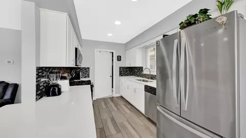 Kitchen - 5202 State Rd, Burbank, IL 60459 photo 2 of 2