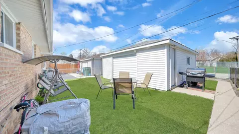 Exterior - 5202 State Rd, Burbank, IL 60459 photo 4 of 6