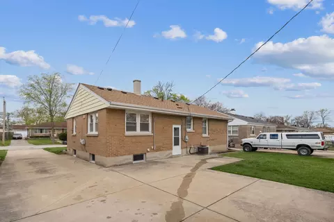 Exterior - 1525 Harding Ave, Berkeley, IL 60163 photo 5 of 6