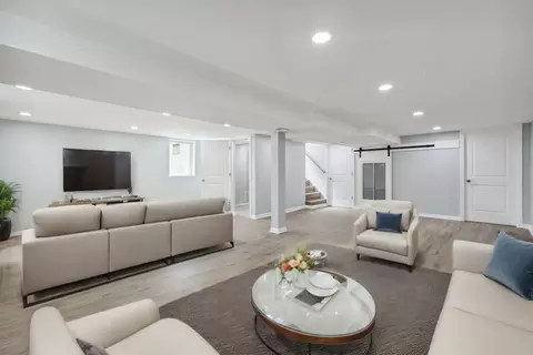 Living - 1525 Harding Ave, Berkeley, IL 60163 photo 3 of 4