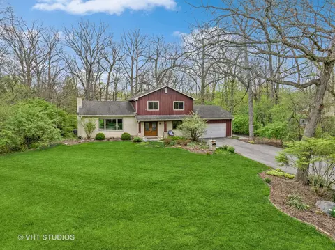 8521 Una Ave, Naperville, IL 60565
