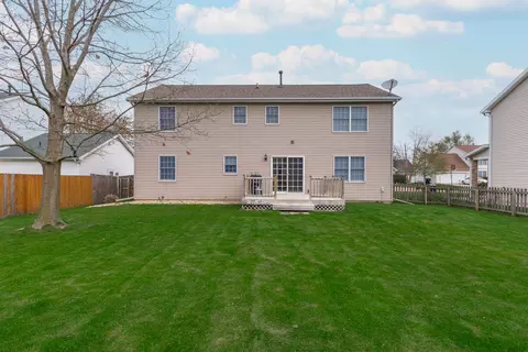 Exterior - 3213 Clairbridge Dr, Bloomington, IL 61704 photo 10 of 11