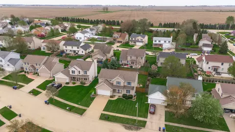 View/Area - 3213 Clairbridge Dr, Bloomington, IL 61704 photo 2 of 2