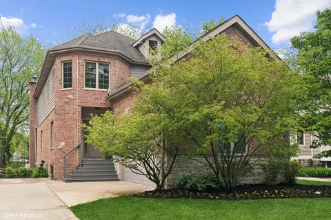 930 Forest Ave, Deerfield, IL 60015 photo 2