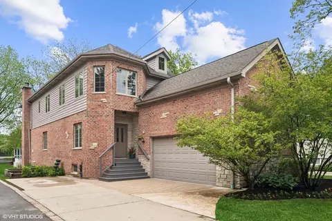 930 Forest Ave, Deerfield, IL 60015