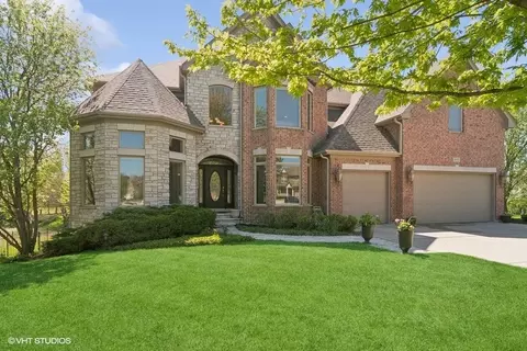445 Victor Ln, Lake Zurich, IL 60047