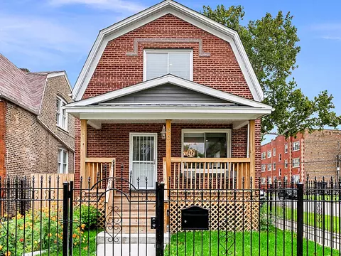 901 N Kedvale Ave, Chicago, IL 60651