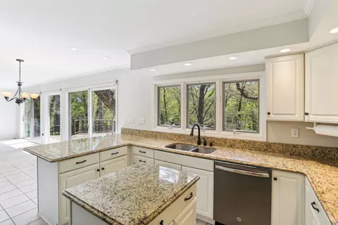 Kitchen - 1197 Sandra Ln, Monticello, IL 61856 photo 2 of 4