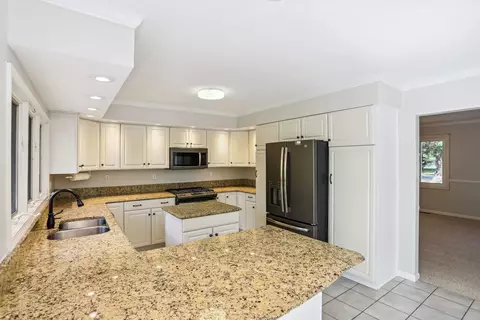 Kitchen - 1197 Sandra Ln, Monticello, IL 61856 photo 3 of 4