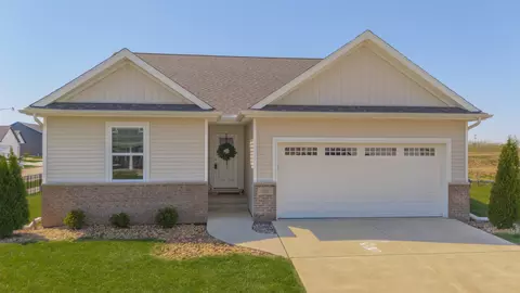 Exterior - 1201 Granite Way, Normal, IL 61761 photo 2 of 10