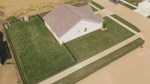 Exterior - 1201 Granite Way, Normal, IL 61761 photo 10 of 10
