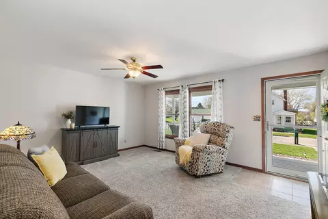 Bedroom - 605 Willow St, Maple Park, IL 60151 photo 1 of 4