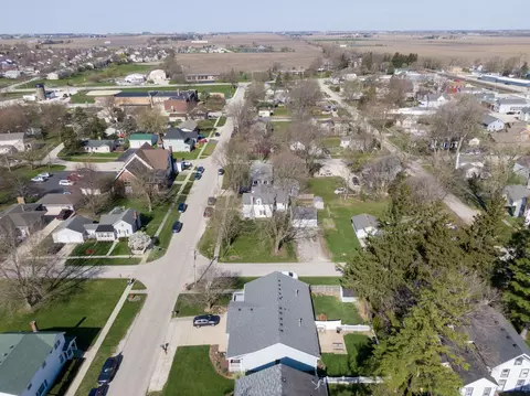 View/Area - 605 Willow St, Maple Park, IL 60151 photo 3 of 6