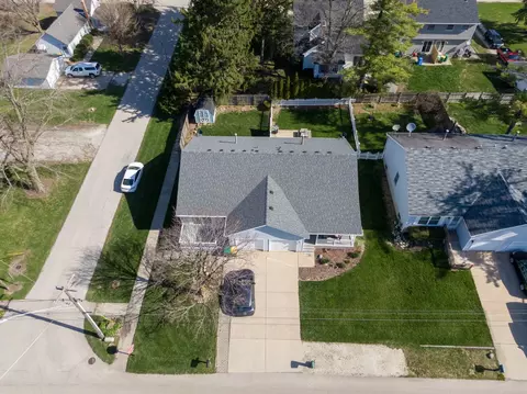 Exterior - 605 Willow St, Maple Park, IL 60151 photo 10 of 11