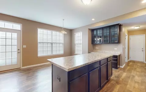 Kitchen - 290 Longview Dr, Elgin, IL 60123 photo 4 of 4