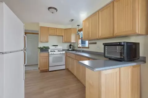 Kitchen - 64 Genesee Ave, Elgin, IL 60123 photo 1 of 3