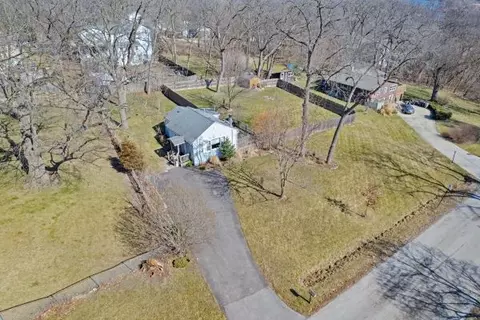 View/Area - 64 Genesee Ave, Elgin, IL 60123 photo 2 of 5