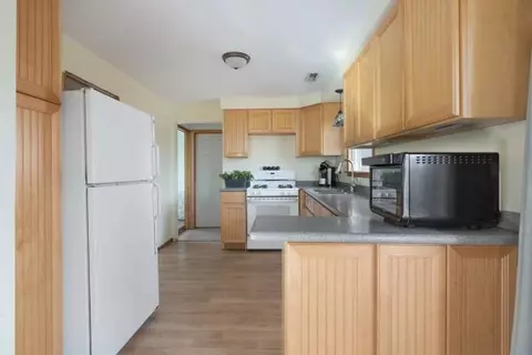 Kitchen - 64 Genesee Ave, Elgin, IL 60123 photo 2 of 3