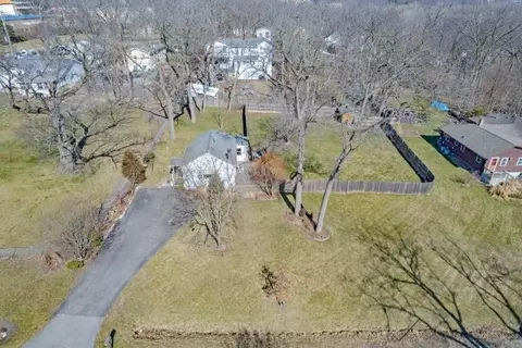 View/Area - 64 Genesee Ave, Elgin, IL 60123 photo 3 of 5