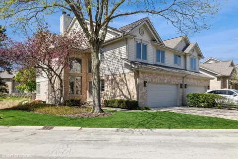 4916 Creek Dr, Western Springs, IL 60558