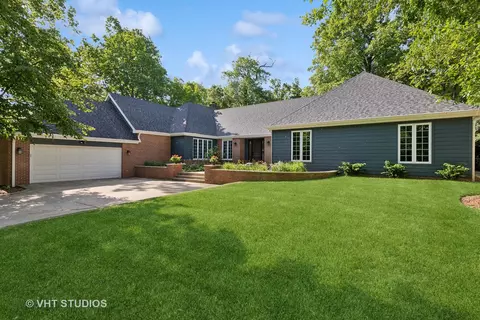 1339 Eastwood Ln, Northbrook, IL 60062