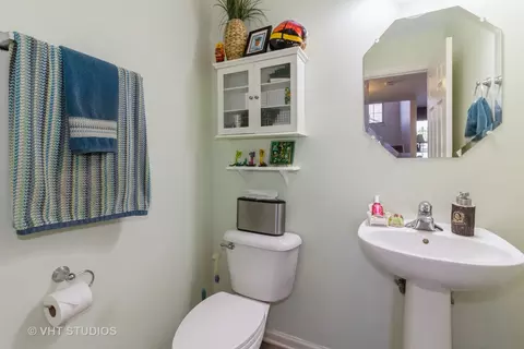 Bath - 25258 Trelliage Ave, Plainfield, IL 60585 photo 1 of 4