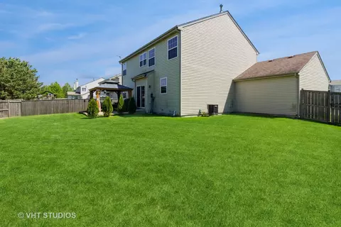 Exterior - 25258 Trelliage Ave, Plainfield, IL 60585 photo 5 of 9