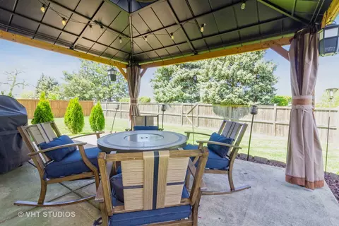 Exterior - 25258 Trelliage Ave, Plainfield, IL 60585 photo 4 of 9