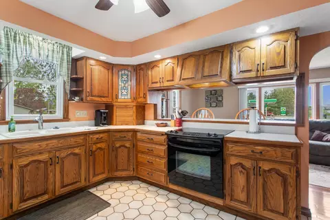 Kitchen - 316 E North St, Mansfield, IL 61854 photo 2 of 5