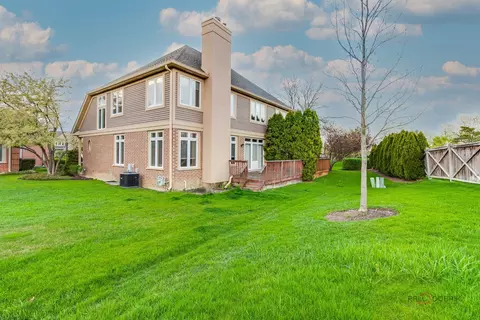 Exterior - 2539 Windrush Ln, Northbrook, IL 60062 photo 7 of 7