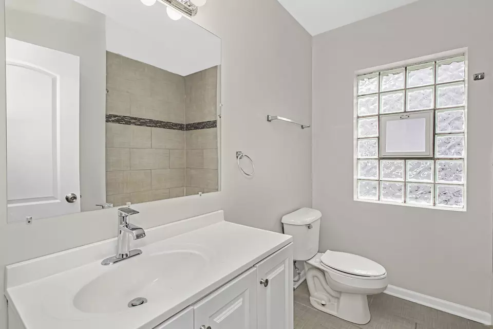 Bath - 42 Highland St, Calumet City, IL 60409 photo 1 of 2