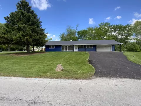 18040 Thomas Ln, Country Club Hills, IL 60478