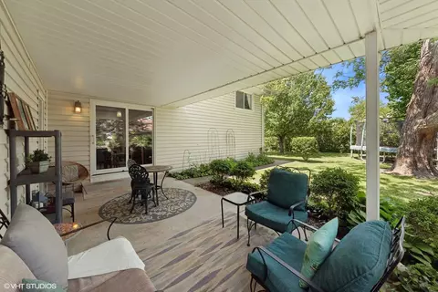 Exterior - 750 Leaf Ct, Bartlett, IL 60103 photo 2 of 4