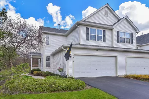2918 Langston Cir, Saint Charles, IL 60175