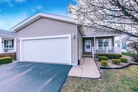 3408 Stretch Run Rd, Grayslake, IL 60030