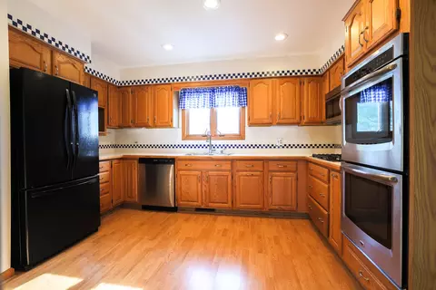 Kitchen - 5412 Thelen Ave, Mchenry, IL 60050 photo 1 of 2