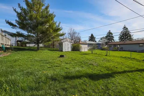 Exterior - 5412 Thelen Ave, Mchenry, IL 60050 photo 4 of 5