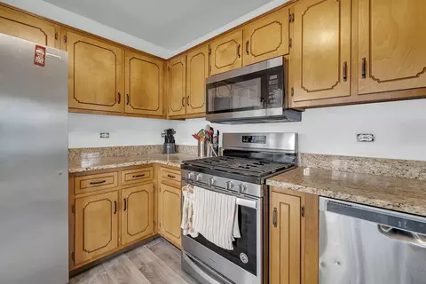 Kitchen - 1685 Schubert Dr, Morris, IL 60450 photo 3 of 5