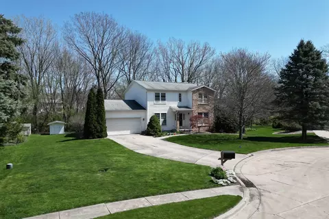 Exterior - 1202 Timber Ridge Ct, Normal, IL 61761 photo 15 of 21