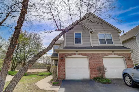 77 Keeneland Ct, Grayslake, IL 60030