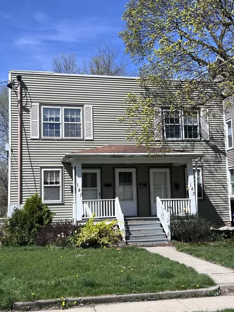 141 John St, Dekalb, IL 60115