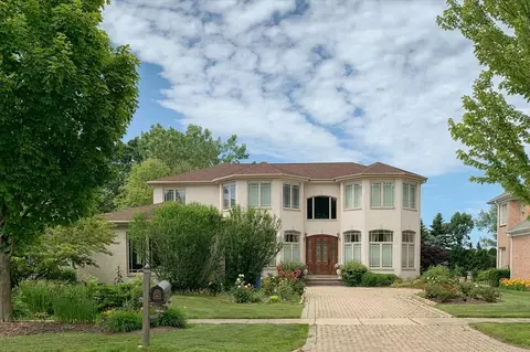 1251 Hilary Ln, Highland Park, IL 60035