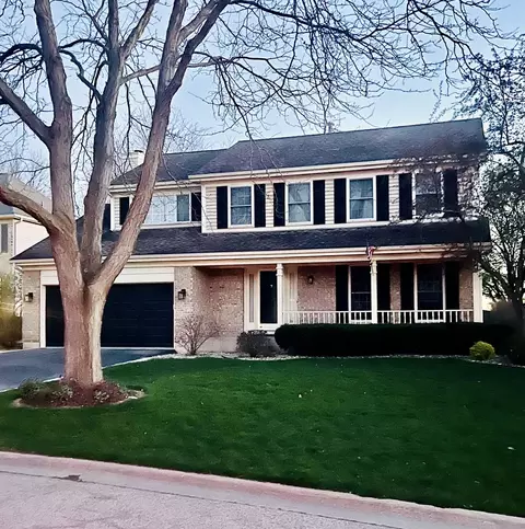 330 Devon Ct, Grayslake, IL 60030
