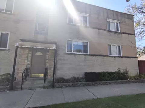 2807 W North Shore Ave #1W, Chicago, IL 60645
