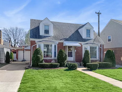 7511 W Seminole St, Chicago, IL 60631