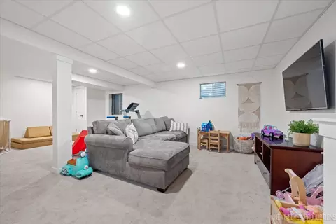 Living - 343 Meadowview Ln, Aurora, IL 60502 photo 3 of 3