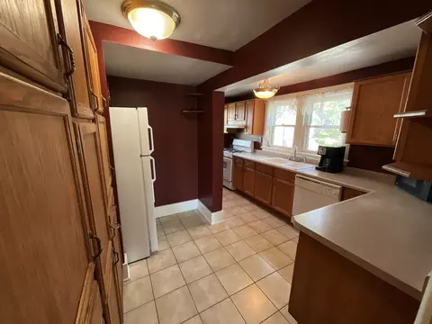 700 Forest Ave, Elgin, IL 60120 photo 16