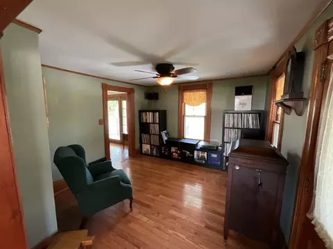 700 Forest Ave, Elgin, IL 60120 photo 12